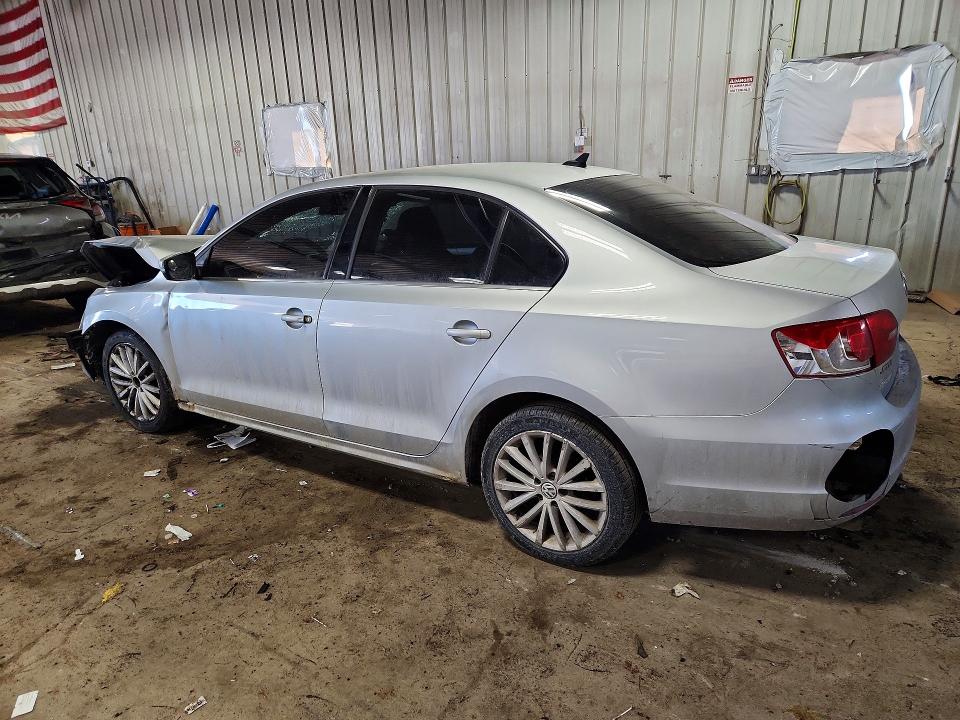 Photo 2 from auction – 2012 VOLKSWAGEN JETTA with VIN 3VWLP7AJ5CM428590