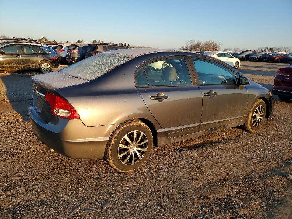 Photo 3 from auction – 2010 HONDA CIVIC with VIN 19XFA1F39AE062391