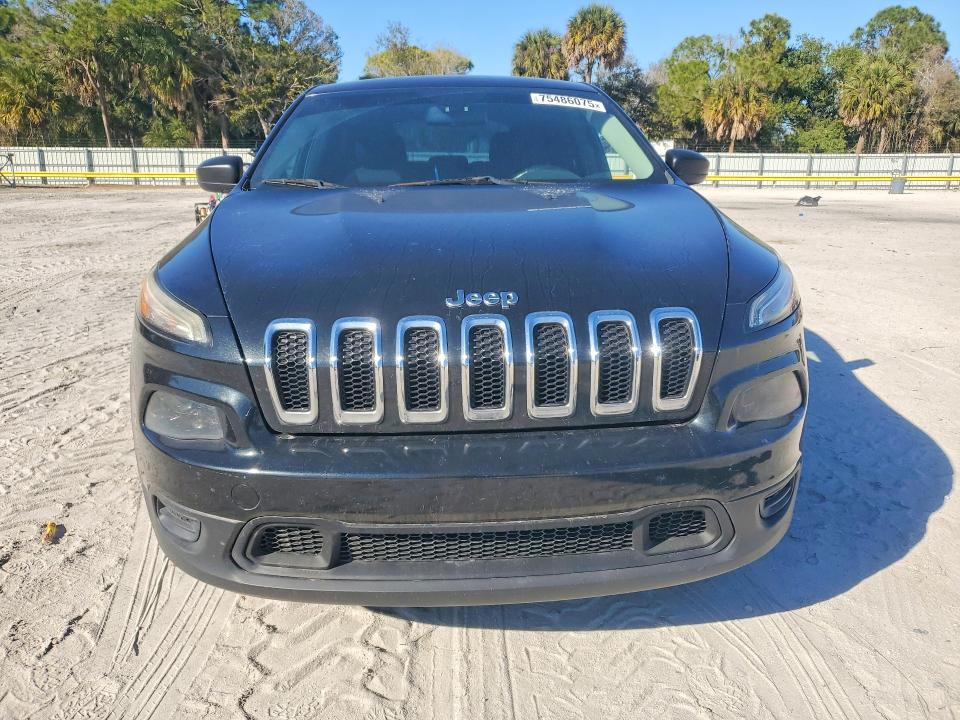 Photo 5 from auction – 2014 JEEP CHEROKEE S with VIN 1C4PJMAB0EW192270