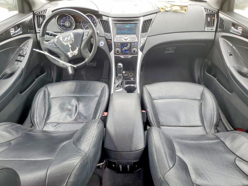 Photo 8 from auction – 2011 HYUNDAI SONATA SE with VIN 5NPEC4AC9BH114338