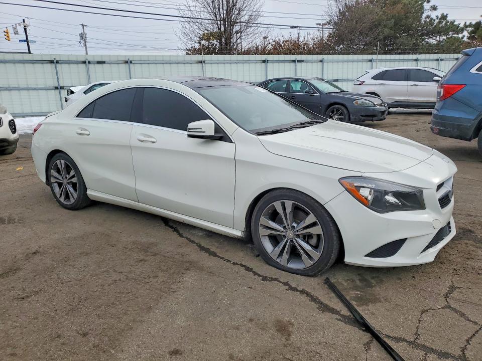 Photo 4 from auction – 2014 MERCEDES-BENZ CLA with VIN WDDSJ4EB7EN160108