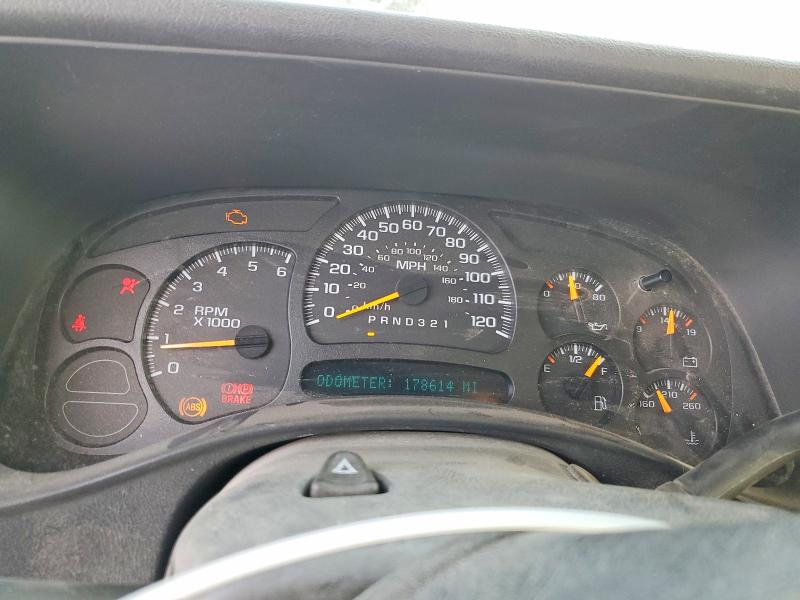 Photo 9 from auction – 2006 CHEVROLET SILVERADO with VIN 1GCEC19Z36Z295927