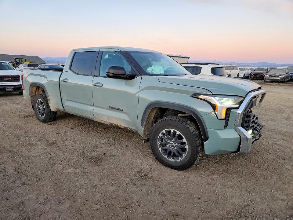 Photo 4 from auction – 2024 TOYOTA TUNDRA with VIN 5TFLA5EC0RX034227