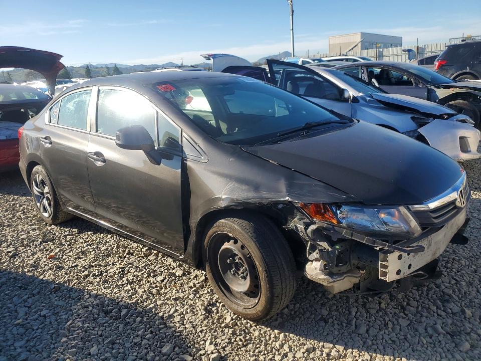 Photo 4 from auction – 2012 HONDA CIVIC with VIN 2HGFB2F53CH590716