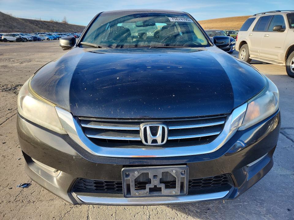 Photo 5 from auction – 2013 HONDA ACCORD with VIN 1HGCR2F86DA272601