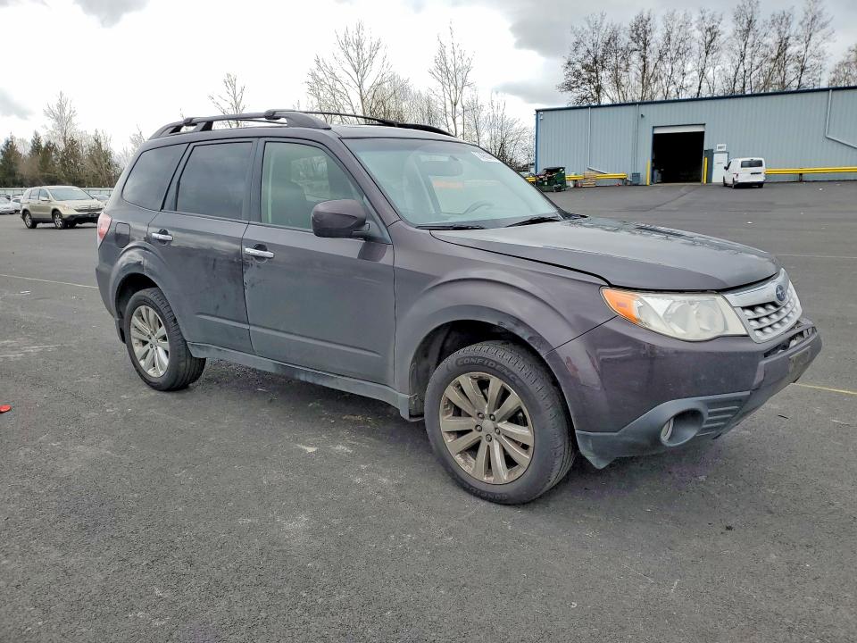 Photo 4 from auction – 2013 SUBARU FORESTER 2 with VIN JF2SHADC4DH445006