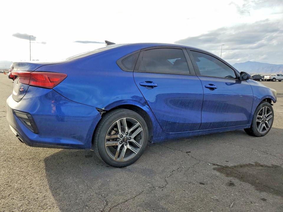 Photo 3 from auction – 2019 KIA FORTE with VIN 3KPF34AD1KE110141