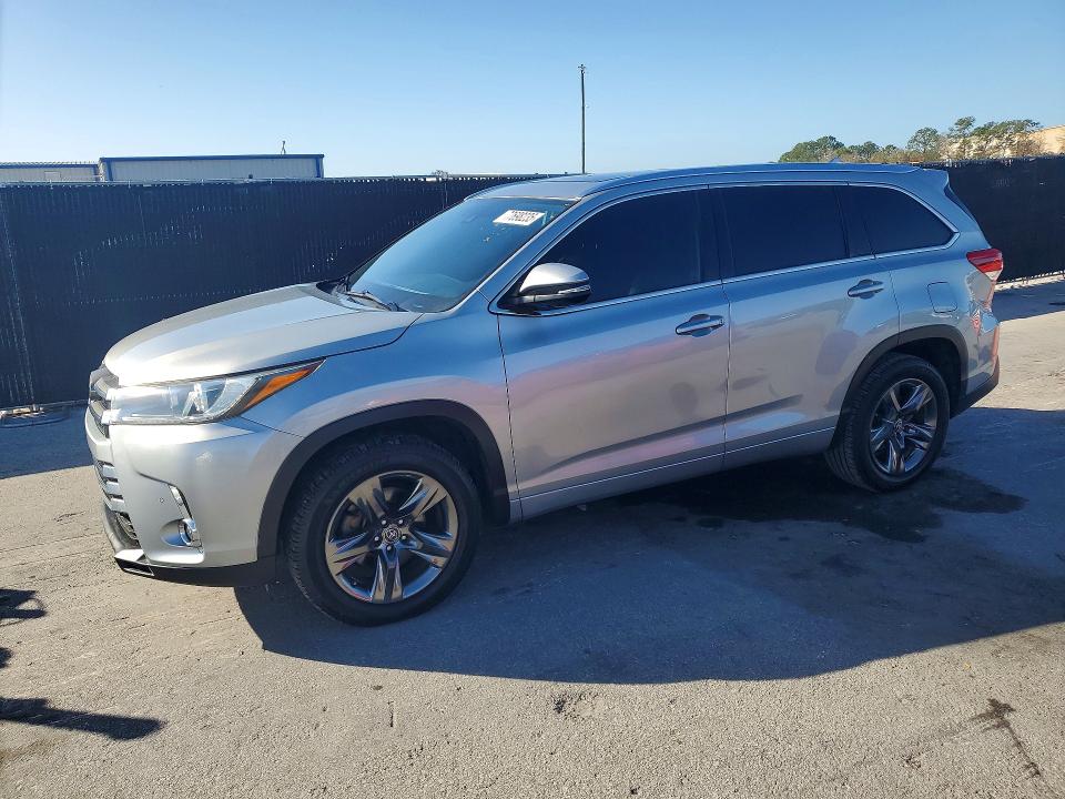 TOYOTA HIGHLANDER 2019 with VIN 5TDYZRFH9KS325451 - Photo from auction
