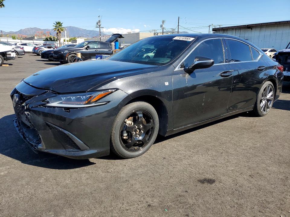 LEXUS ES 2019 with VIN 58ABZ1B18KU032057 - Photo from auction