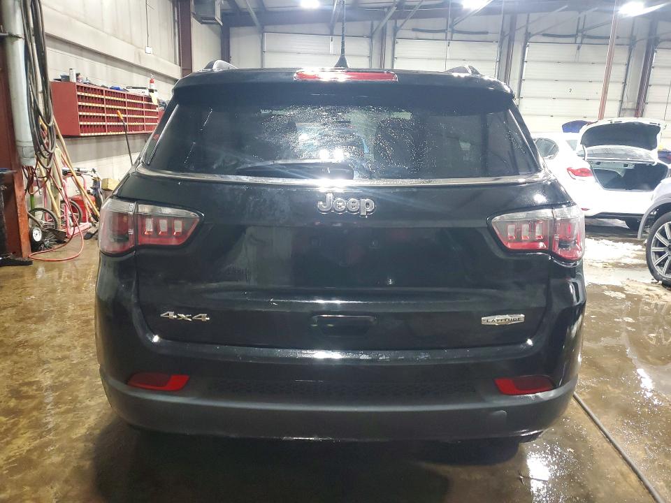 Снимка 6 от търг – 2019 JEEP COMPASS с VIN 3C4NJDBB5KT734888