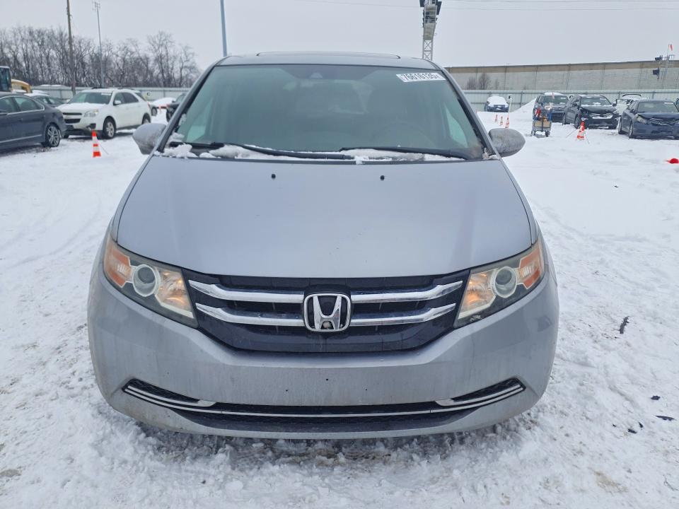 Photo 5 from auction – 2016 HONDA ODYSSEY with VIN 5FNRL5H63GB082385