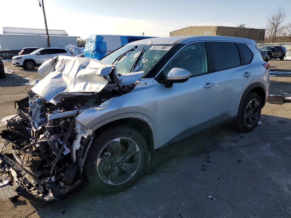 NISSAN ROGUE SV 2024 with VIN 5N1BT3BB0RC705162 - Photo from auction