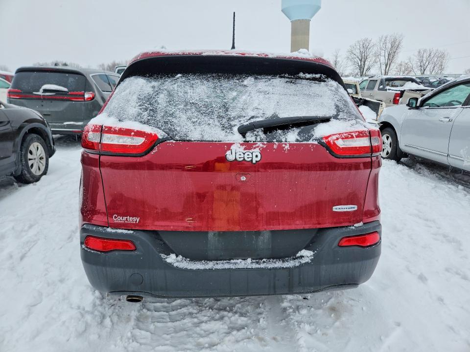 Photo 6 from auction – 2016 JEEP CHEROKEE L with VIN 1C4PJLCB2GW346830