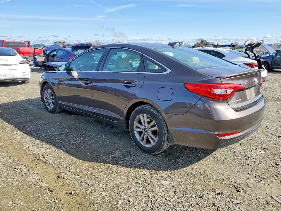 Photo 2 from auction – 2015 HYUNDAI SONATA with VIN 5NPE24AF0FH178271