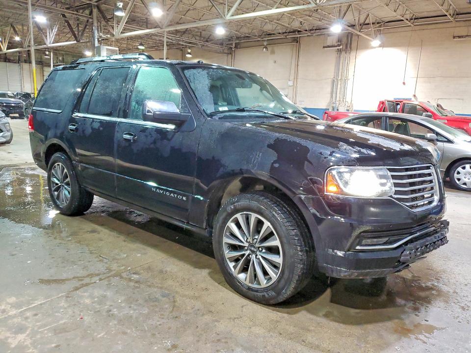 Photo 4 from auction – 2017 LINCOLN NAVIGATOR with VIN 5LMJJ2JT9HEL03355