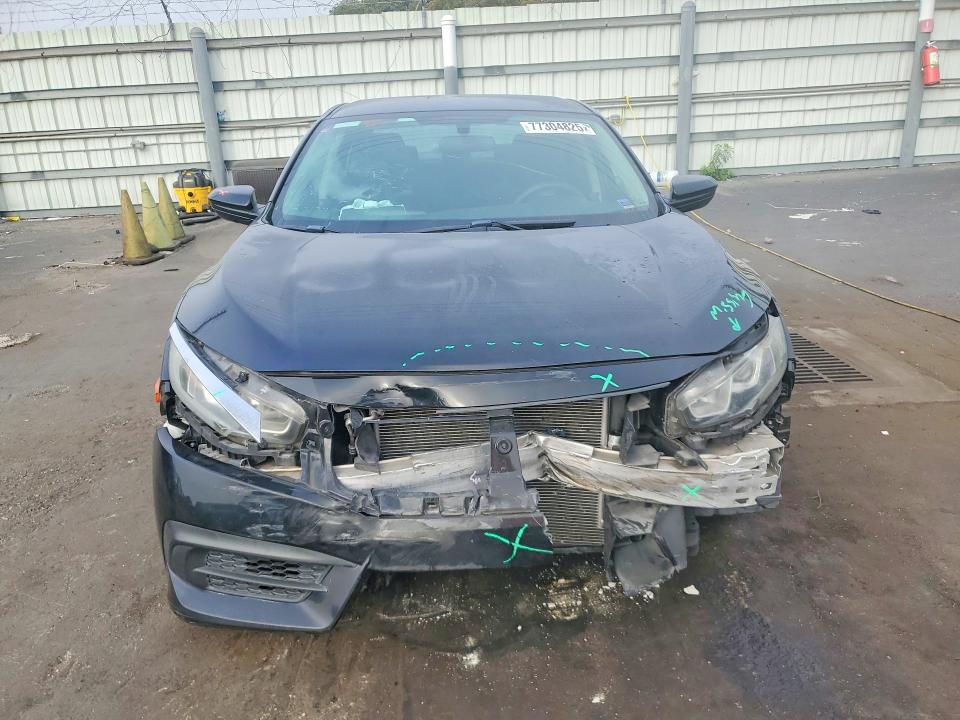 Photo 5 from auction – 2016 HONDA CIVIC with VIN 19XFC2F52GE066499