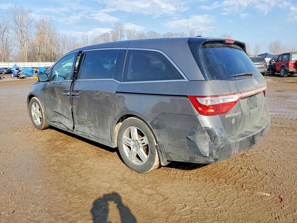 Photo 2 from auction – 2011 HONDA ODYSSEY with VIN 5FNRL5H90BB049153
