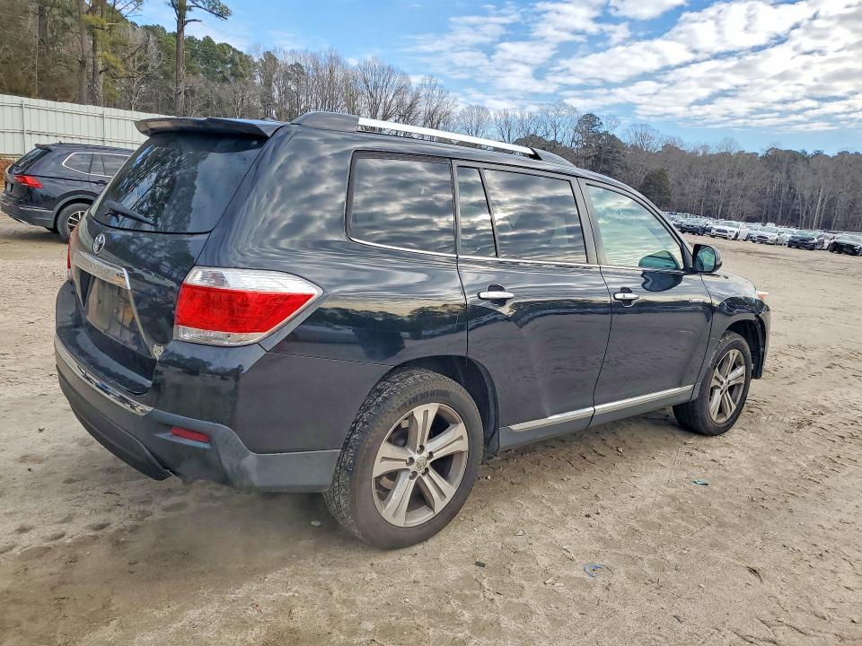 Photo 3 from auction – 2012 TOYOTA HIGHLANDER with VIN 5TDYK3EH8CS074099