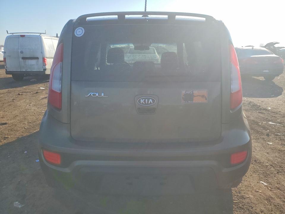 Photo 6 from auction – 2012 KIA SOUL with VIN KNDJT2A61C7404818