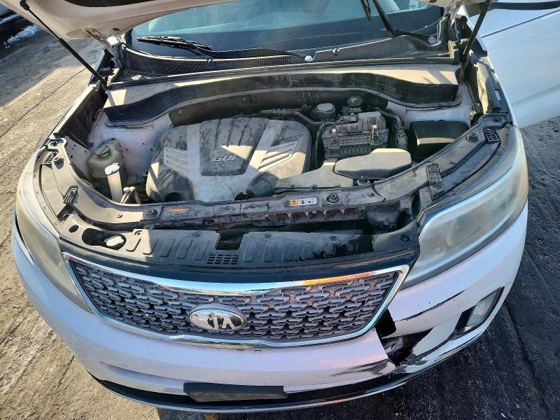 Photo 12 from auction – 2014 KIA SORENTO with VIN 5XYKW4A77EG451082