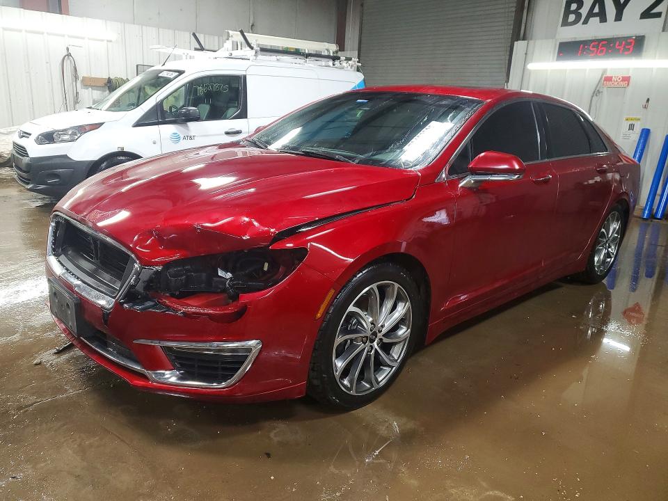 LINCOLN MKZ 2017 مع رقم تعريف المركبة 3LN6L5FC8HR622580 - صورة من المزاد