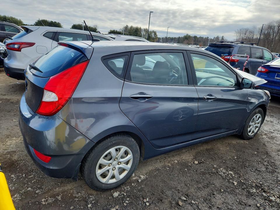 Photo 3 from auction – 2012 HYUNDAI ACCENT with VIN KMHCT5AE5CU032947