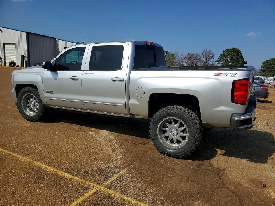 Photo 2 from auction – 2018 CHEVROLET SILVERADO with VIN 3GCUKRECXJG569342