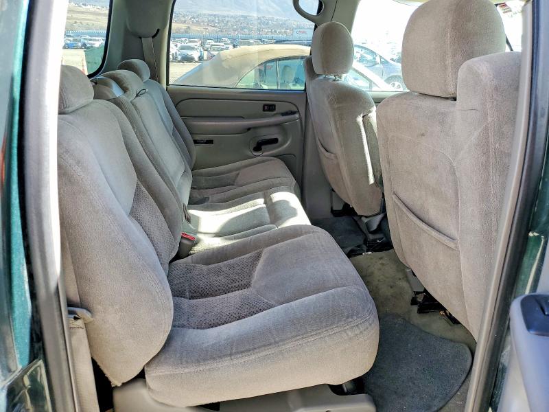 Photo 11 from auction – 2004 CHEVROLET SUBURBAN K with VIN 1GNFK16Z84J109863