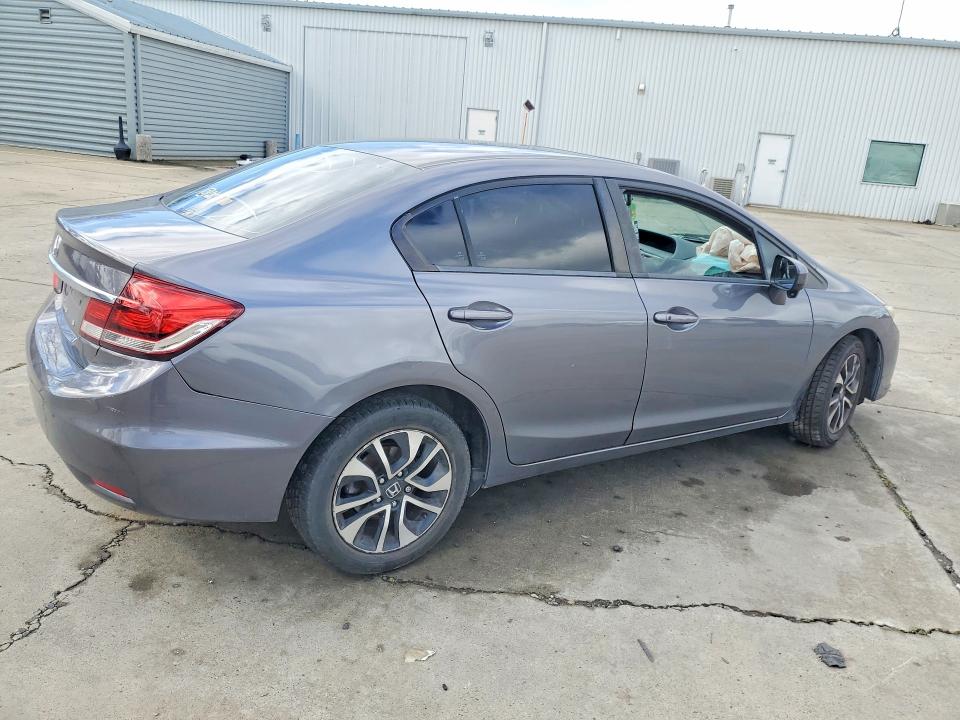 Photo 3 from auction – 2015 HONDA CIVIC with VIN 19XFB2F81FE223046