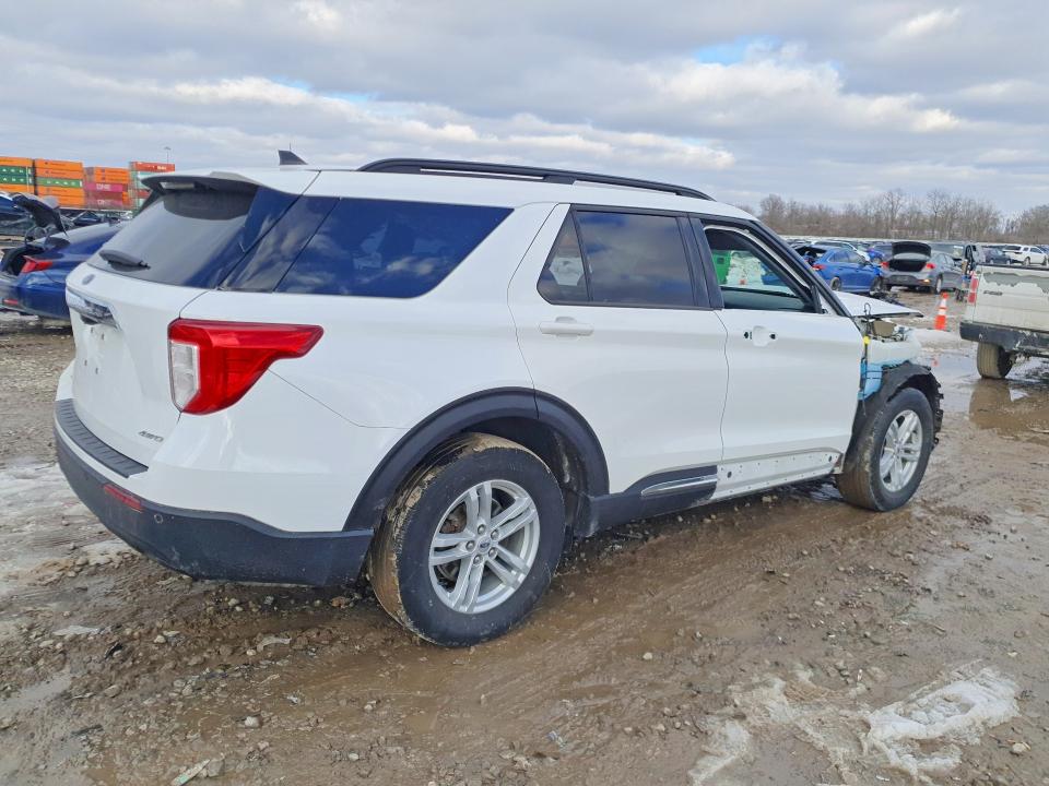 Photo 3 from auction – 2021 FORD EXPLORER with VIN 1FMSK8DH5MGB27059