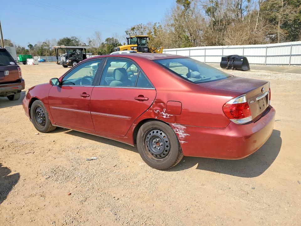 Photo 2 from auction – 2005 TOYOTA CAMRY LE with VIN 4T1BE30K15U395847
