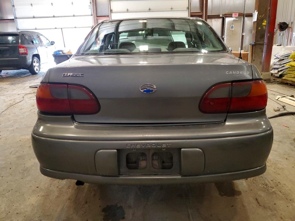 Photo 6 from auction – 2005 CHEVROLET CLASSIC with VIN 1G1ND52F25M254116