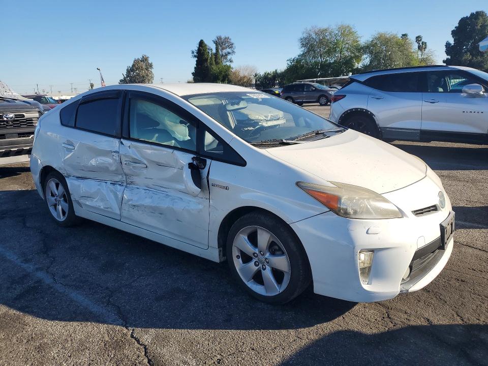 Photo 4 from auction – 2012 TOYOTA PRIUS with VIN JTDKN3DU1C5438316