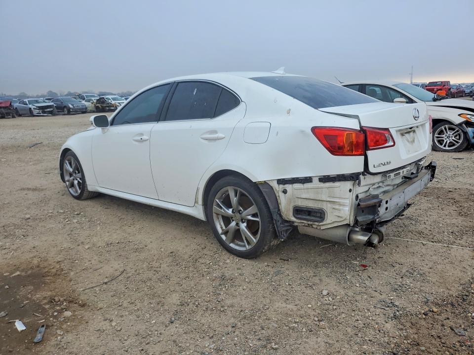 Photo 2 from auction – 2009 LEXUS IS with VIN JTHBK262195105832