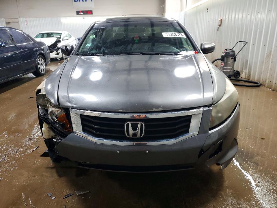 Photo 5 from auction – 2010 HONDA ACCORD with VIN 1HGCP2F38AA097385