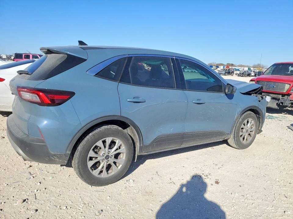 Photo 3 from auction – 2023 FORD ESCAPE with VIN 1FMCU0GN2PUB13904