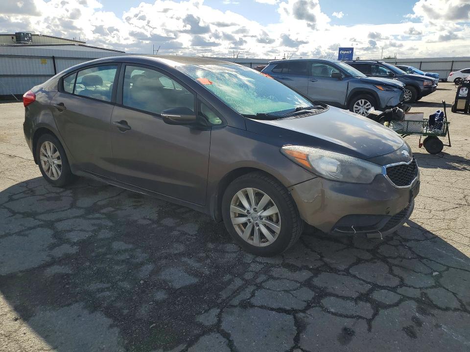 Photo 4 from auction – 2014 KIA FORTE with VIN KNAFX4A60E5169409
