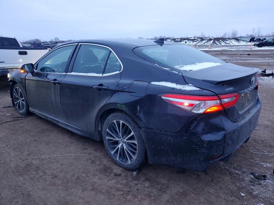 Photo 2 from auction – 2018 TOYOTA CAMRY with VIN 4T1B11HK2JU660905