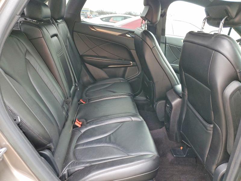Photo 11 from auction – 2017 LINCOLN MKC with VIN 5LMCJ2C90HUL08394