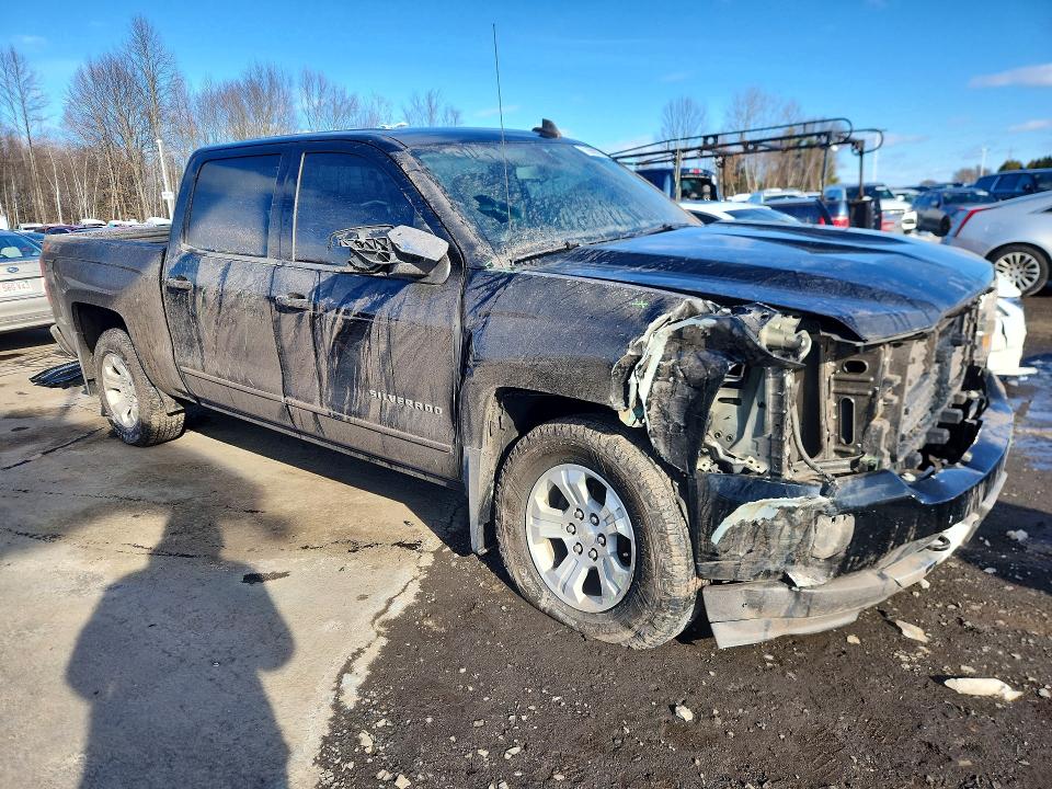 Photo 4 from auction – 2018 CHEVROLET SILVERADO with VIN 3GCUKREC9JG618854