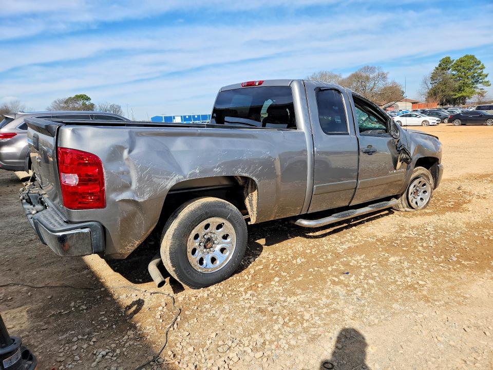 Photo 3 from auction – 2008 CHEVROLET SILVERADO with VIN 2GCEC19CX81231729