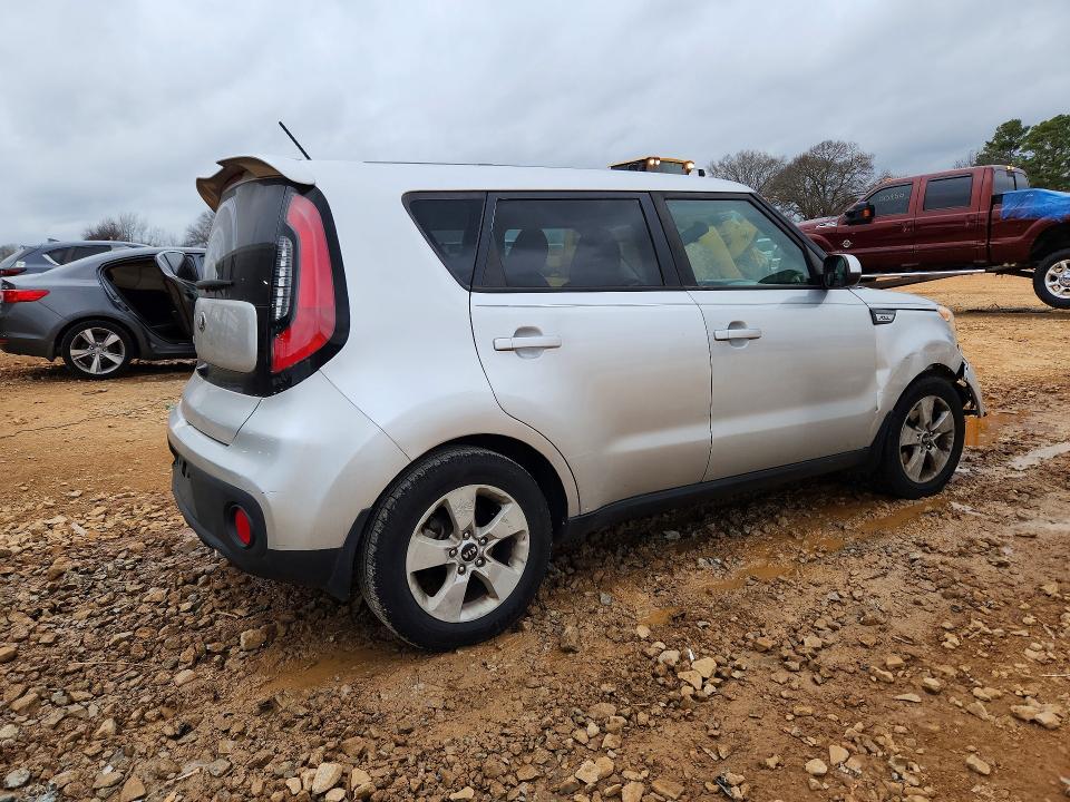 Photo 3 from auction – 2017 KIA SOUL with VIN KNDJN2A25H7412581