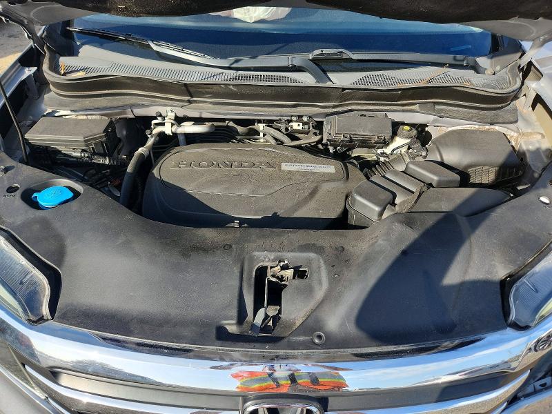 Photo 12 from auction – 2017 HONDA PILOT with VIN 5FNYF5H39HB043892