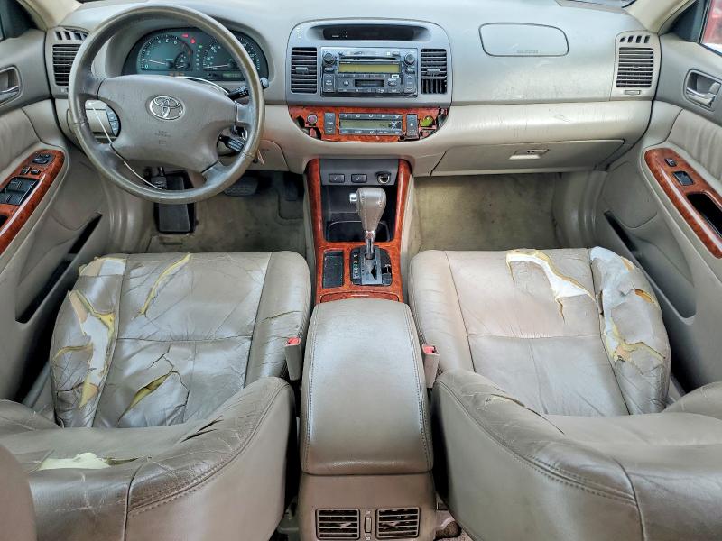 Photo 8 from auction – 2002 TOYOTA CAMRY with VIN JTDBF30K320074168