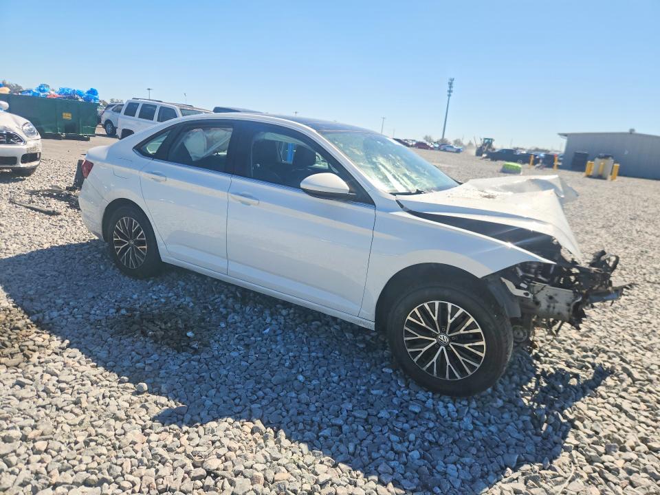 Photo 4 from auction – 2019 VOLKSWAGEN JETTA with VIN 3VWC57BU5KM140193
