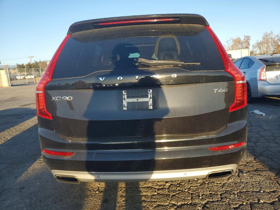 Photo 6 from auction – 2018 VOLVO XC90 with VIN YV4A22PK2J1368996