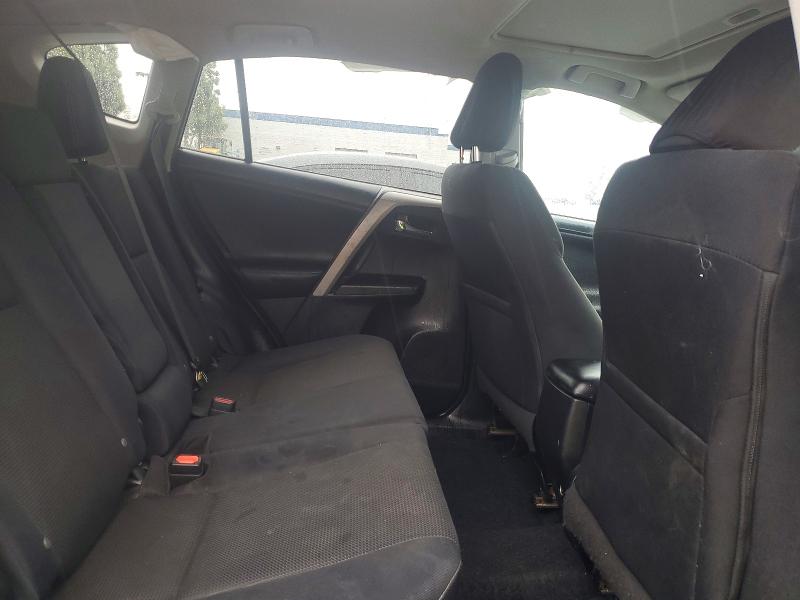 Photo 10 from auction – 2018 TOYOTA RAV4 with VIN 2T3WFREV7JW406906