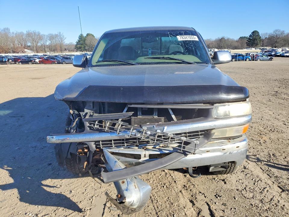 Photo 5 from auction – 2001 CHEVROLET SILVERADO with VIN 1GCEK19T61E161993