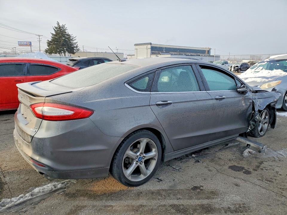 Photo 3 from auction – 2013 FORD FUSION SE with VIN 3FA6P0HR4DR147782