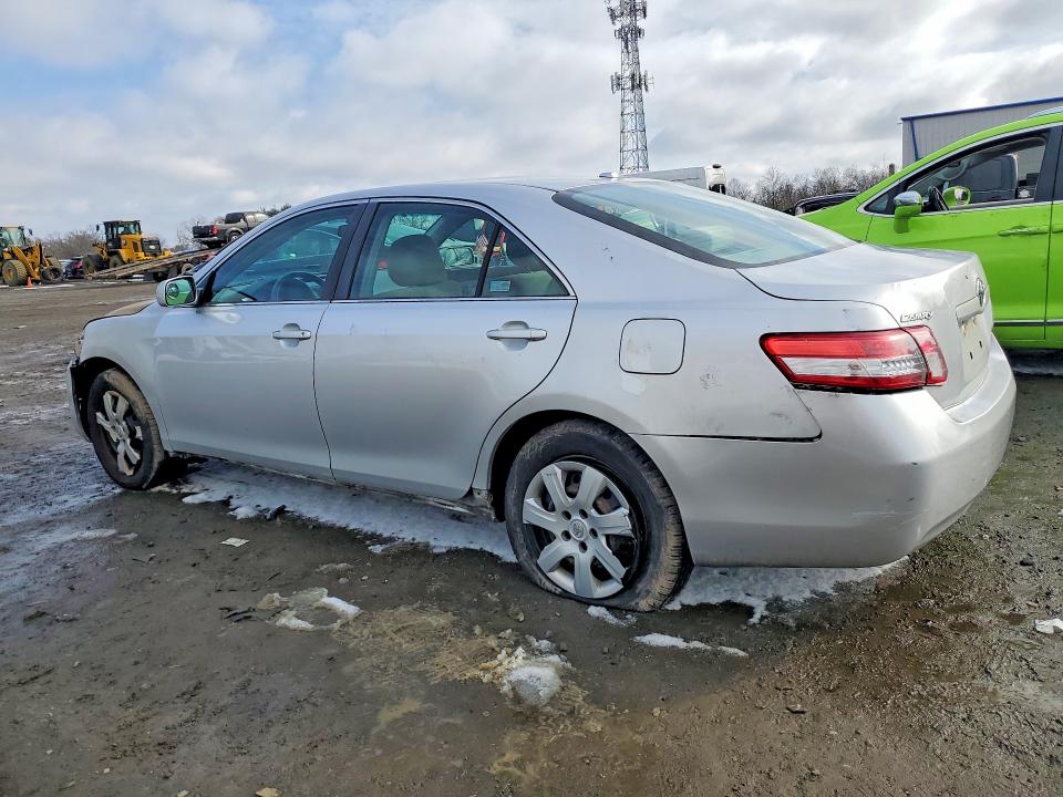 Photo 2 from auction – 2011 TOYOTA CAMRY with VIN 4T1BF3EK6BU189862